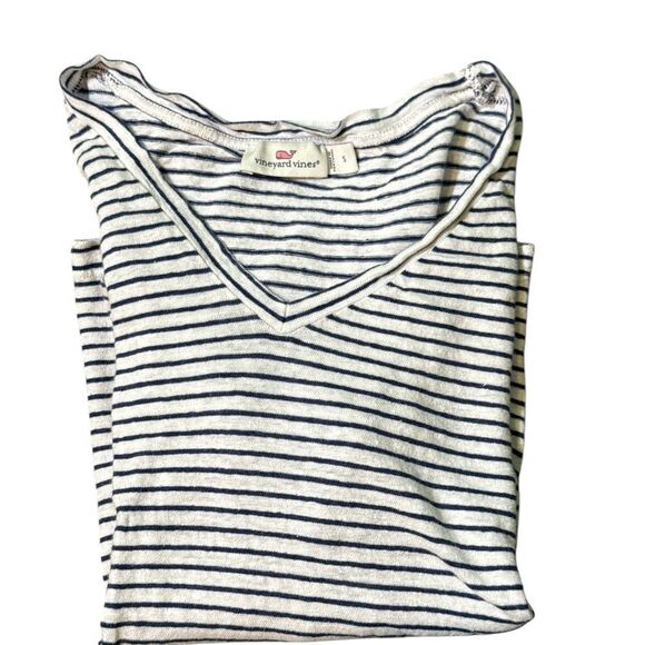 Vineyard vibes Women's Striped V-Neck Top - Picture 5 of 5
